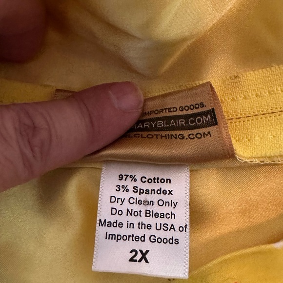 Mary Blair by Pinup Couture train dress size 2X. - Picture 10 of 10